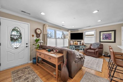 Tiny photo for 3712 Jay Lane, Rolling Meadows, IL 60008 (MLS # 12555817)