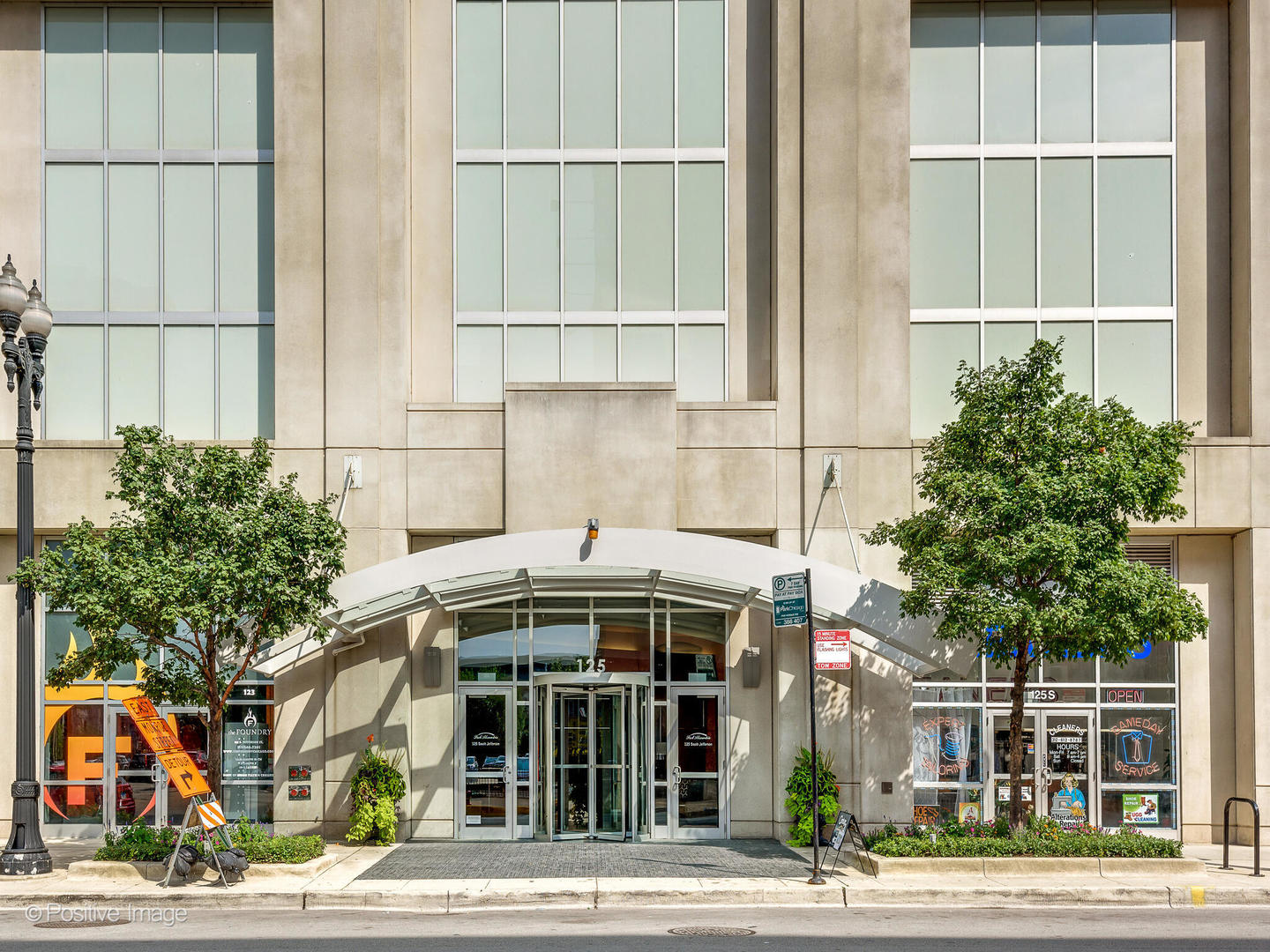 125 S Jefferson Street 3203