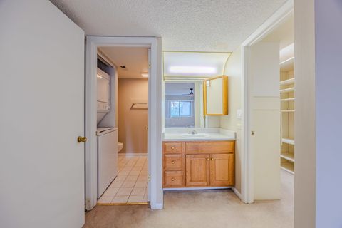 Tiny photo for 920 Vose Drive #304, Gurnee, IL 60031 (MLS # 12582290)