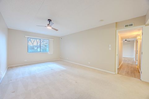 Tiny photo for 920 Vose Drive #304, Gurnee, IL 60031 (MLS # 12582290)