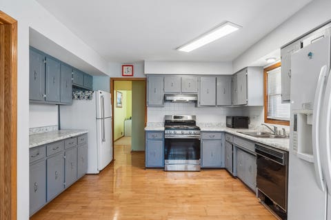Tiny photo for 7017 W Jarvis Avenue, Niles, IL 60714 (MLS # 12713383)