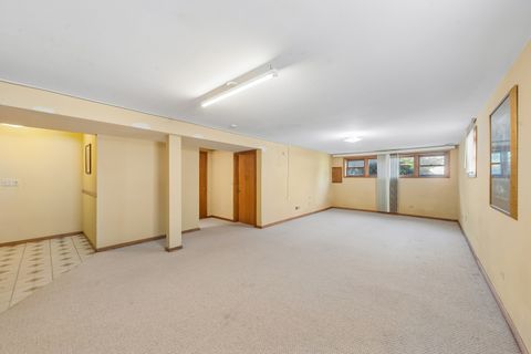 Tiny photo for 7017 W Jarvis Avenue, Niles, IL 60714 (MLS # 12713383)