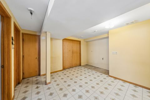 Tiny photo for 7017 W Jarvis Avenue, Niles, IL 60714 (MLS # 12713383)