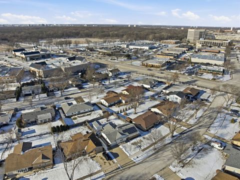 Tiny photo for 9 Forest Lane, Elk Grove Village, IL 60007 (MLS # 12532024)