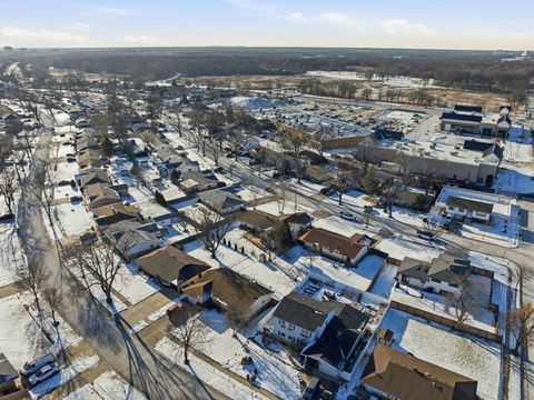 Tiny photo for 9 Forest Lane, Elk Grove Village, IL 60007 (MLS # 12532024)