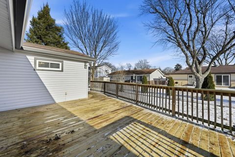 Tiny photo for 9 Forest Lane, Elk Grove Village, IL 60007 (MLS # 12532024)