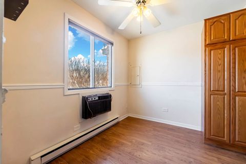 Tiny photo for 125 Willows Edge Court #C, Willow Springs, IL 60480 (MLS # 12595384)