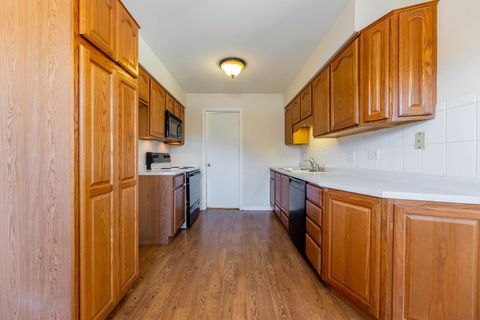 Tiny photo for 125 Willows Edge Court #C, Willow Springs, IL 60480 (MLS # 12595384)