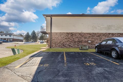 Tiny photo for 125 Willows Edge Court #C, Willow Springs, IL 60480 (MLS # 12595384)