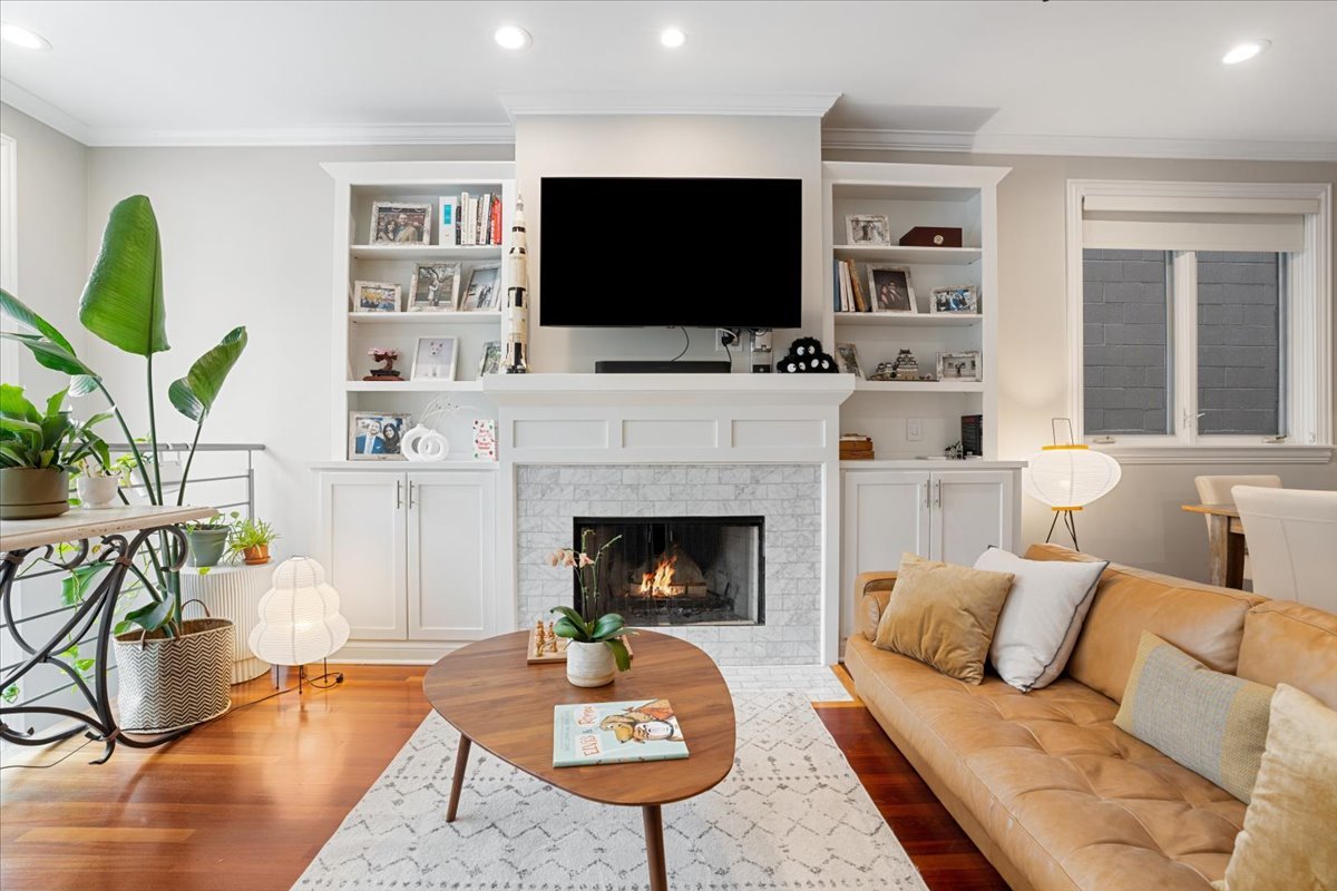 1018 N Hermitage Avenue 1