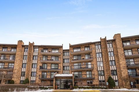 501 Lake Hinsdale Drive 207 Willowbrook IL 60527