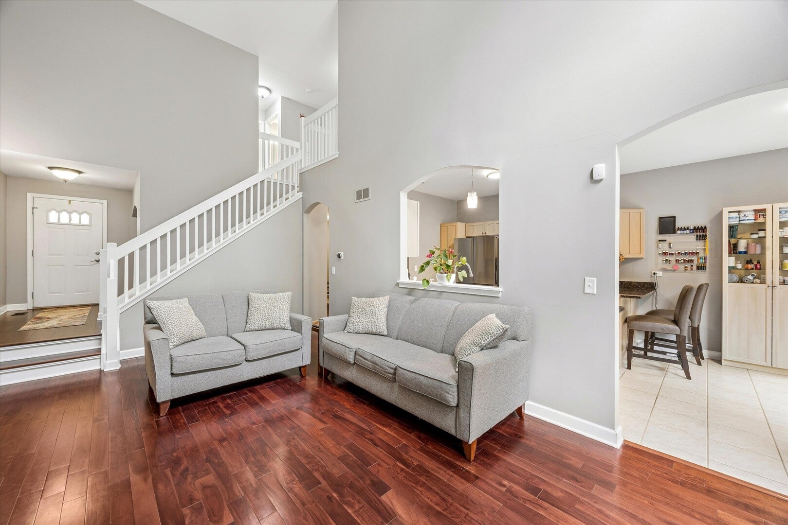 2446 Abbey Drive