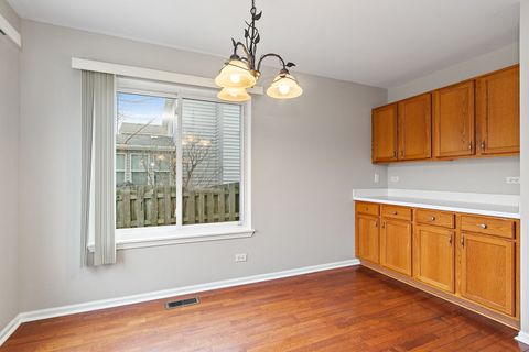 Tiny photo for 871 Taralon Trail, Lake In The Hills, IL 60156 (MLS # 12574303)