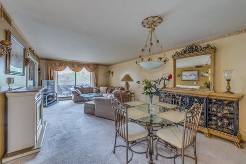 Tiny photo for 720 Wellington Avenue #307, Elk Grove Village, IL 60007 (MLS # 12666997)