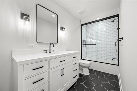 Tiny photo for 22 Lakeview Terrace, Highland Park, IL 60035 (MLS # 12750752)