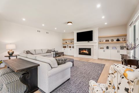 Tiny photo for 9533 Tall Grass Trail, St. John, IN 46373 (MLS # 12586287)