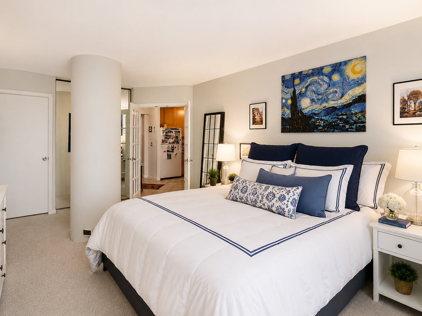 155 N HARBOR Drive 3306