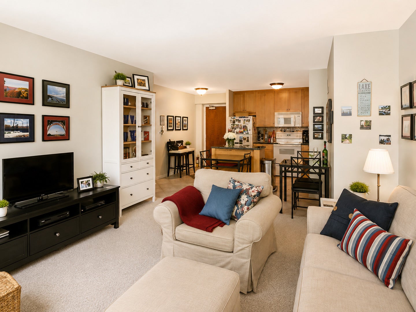 155 N HARBOR Drive 3306