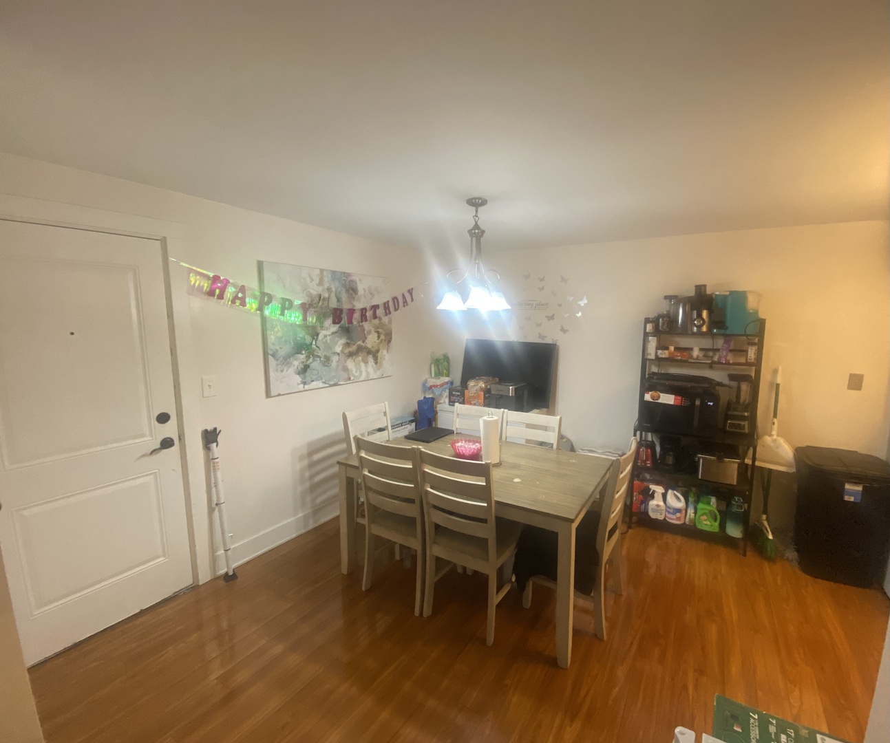 8206 S Jeffery Boulevard 6