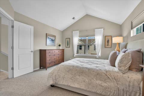 Tiny photo for 300 Lexington Lane, Rolling Meadows, IL 60008 (MLS # 12724577)