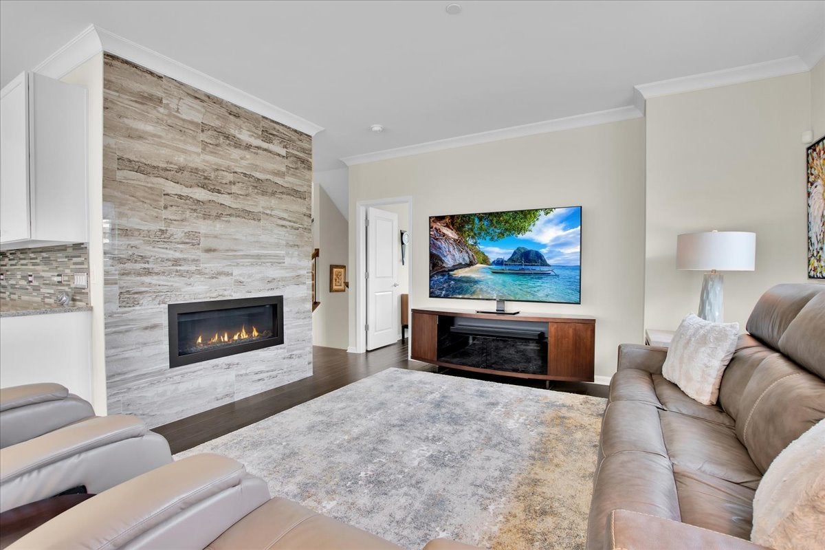 300 Lexington Lane