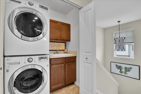 Tiny photo for 300 Lexington Lane, Rolling Meadows, IL 60008 (MLS # 12724577)