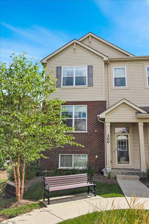 Photo of 300 Lexington Lane, Rolling Meadows, IL 60008 (MLS # 12724577)