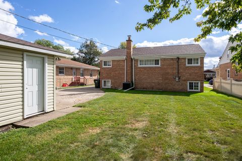 Tiny photo for 6914 W Oakton Court, Niles, IL 60714 (MLS # 12496772)