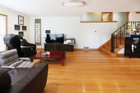 Tiny photo for 6914 W Oakton Court, Niles, IL 60714 (MLS # 12496772)