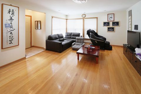 Tiny photo for 6914 W Oakton Court, Niles, IL 60714 (MLS # 12496772)