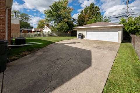 Tiny photo for 6914 W Oakton Court, Niles, IL 60714 (MLS # 12496772)