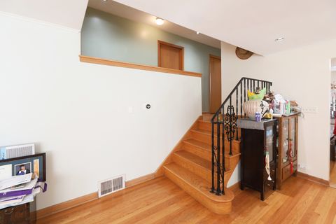 Tiny photo for 6914 W Oakton Court, Niles, IL 60714 (MLS # 12496772)