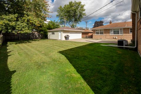 Tiny photo for 6914 W Oakton Court, Niles, IL 60714 (MLS # 12496772)