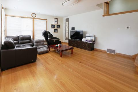 Tiny photo for 6914 W Oakton Court, Niles, IL 60714 (MLS # 12496772)