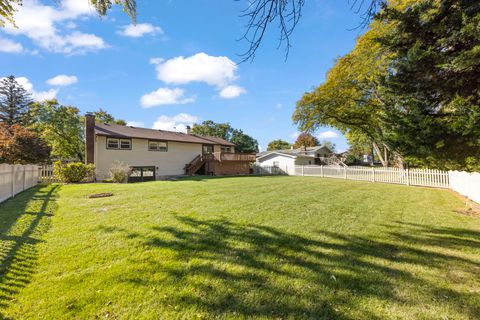 Tiny photo for 1000 59th Street, Lisle, IL 60532 (MLS # 12464762)