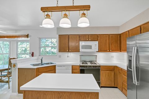 Tiny photo for 6 Dartmouth Court, Streamwood, IL 60107 (MLS # 12475369)