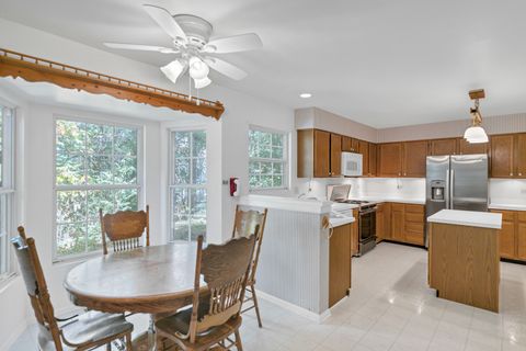Tiny photo for 6 Dartmouth Court, Streamwood, IL 60107 (MLS # 12475369)