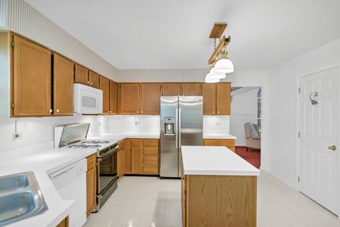 Tiny photo for 6 Dartmouth Court, Streamwood, IL 60107 (MLS # 12475369)