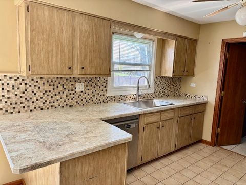 Tiny photo for 332 El Paso Lane, Carol Stream, IL 60188 (MLS # 12611687)