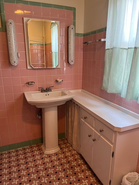 Tiny photo for 9414 S Bell Avenue, Chicago, IL 60643 (MLS # 12671875)