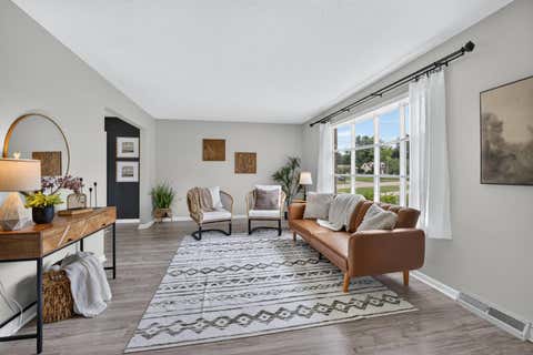 Tiny photo for 2531 New Lexington Drive, Bettendorf, IA 52722 (MLS # 12683108)