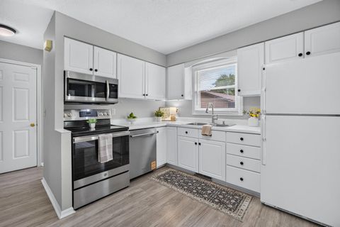 Tiny photo for 2531 New Lexington Drive, Bettendorf, IA 52722 (MLS # 12683108)