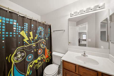 Tiny photo for 6717 Waterford Drive, McHenry, IL 60050 (MLS # 12728727)