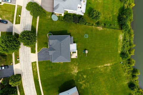 Tiny photo for 6717 Waterford Drive, McHenry, IL 60050 (MLS # 12728727)