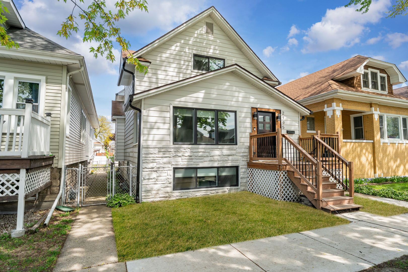 2705 Cuyler Avenue