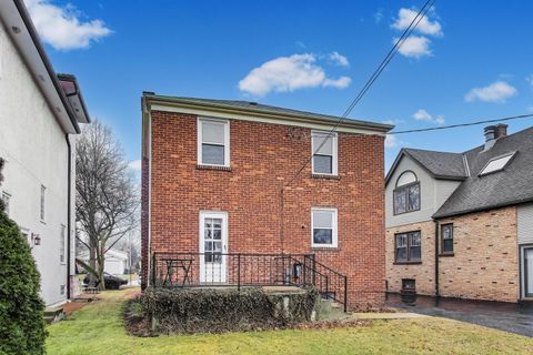 Tiny photo for 627 Pleasant Avenue, Highland Park, IL 60035 (MLS # 12582084)