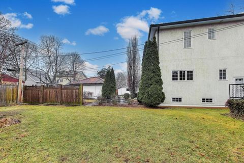 Tiny photo for 627 Pleasant Avenue, Highland Park, IL 60035 (MLS # 12582084)