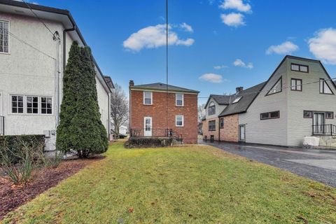 Tiny photo for 627 Pleasant Avenue, Highland Park, IL 60035 (MLS # 12582084)