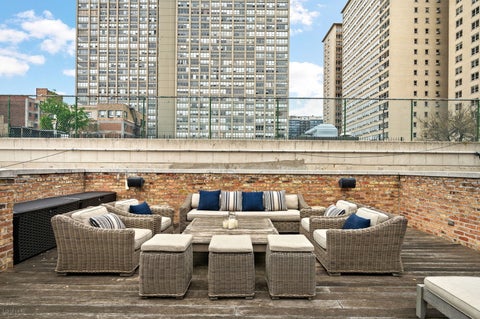 Tiny photo for 652 W Sheridan Road, Chicago, IL 60613 (MLS # 12667310)