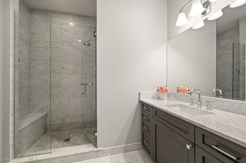 Tiny photo for 652 W Sheridan Road, Chicago, IL 60613 (MLS # 12667310)